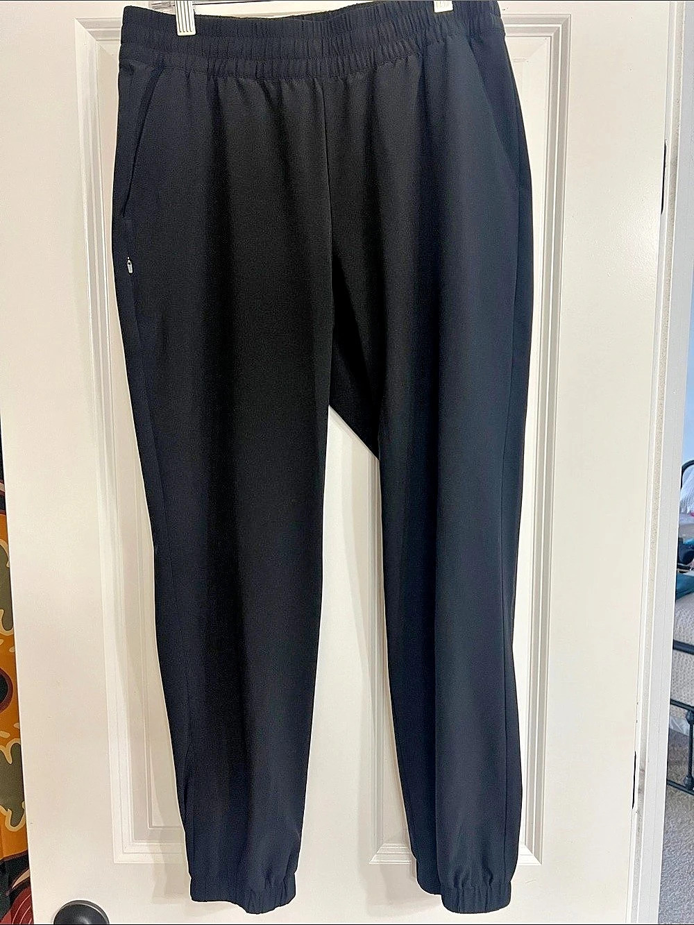 Banana Republic BR Sport Joggers in Black Size Medium